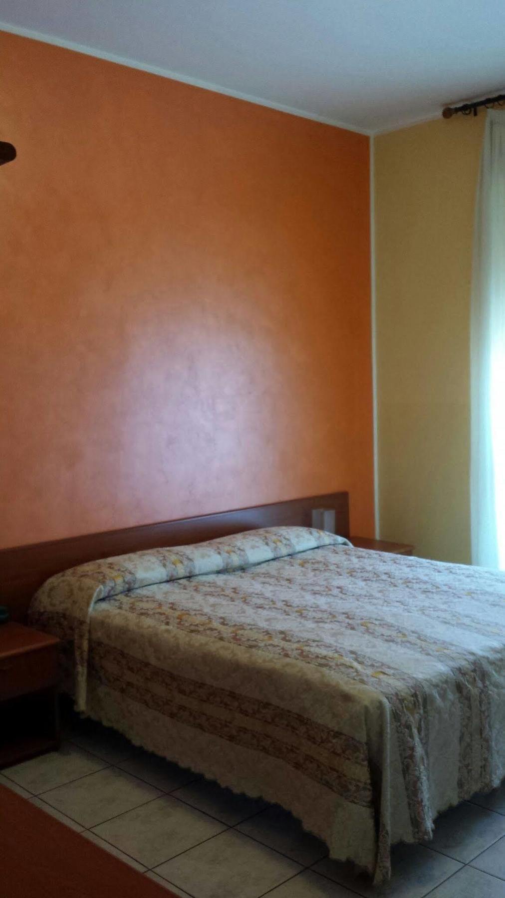 Hotel Frejus Collegno Eksteriør billede